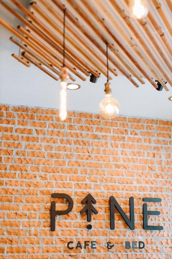 Pine Cafe'&Bed Hotel Phra Nakhon Si Ayutthaya Exterior photo