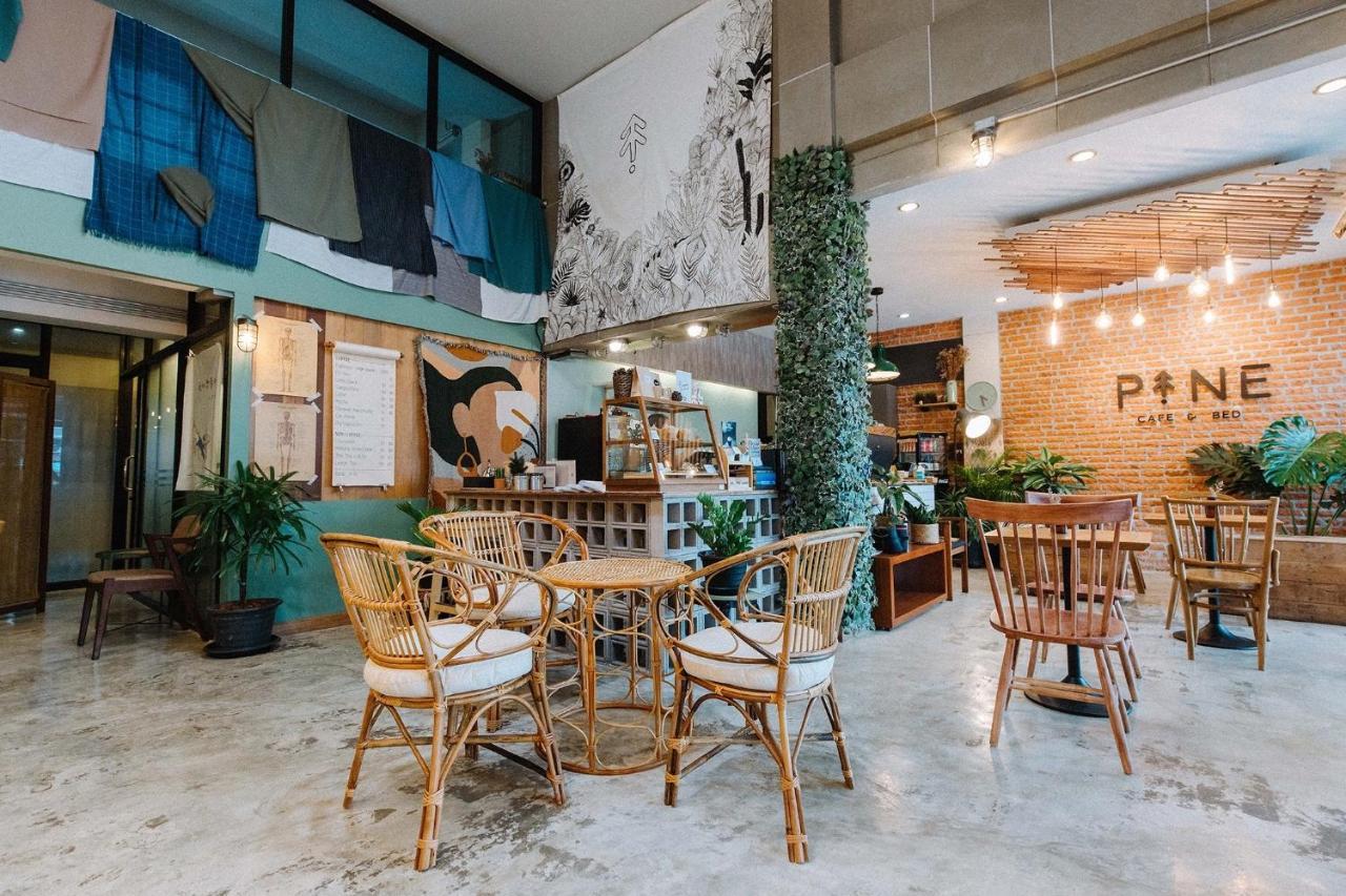 Pine Cafe'&Bed Hotel Phra Nakhon Si Ayutthaya Exterior photo