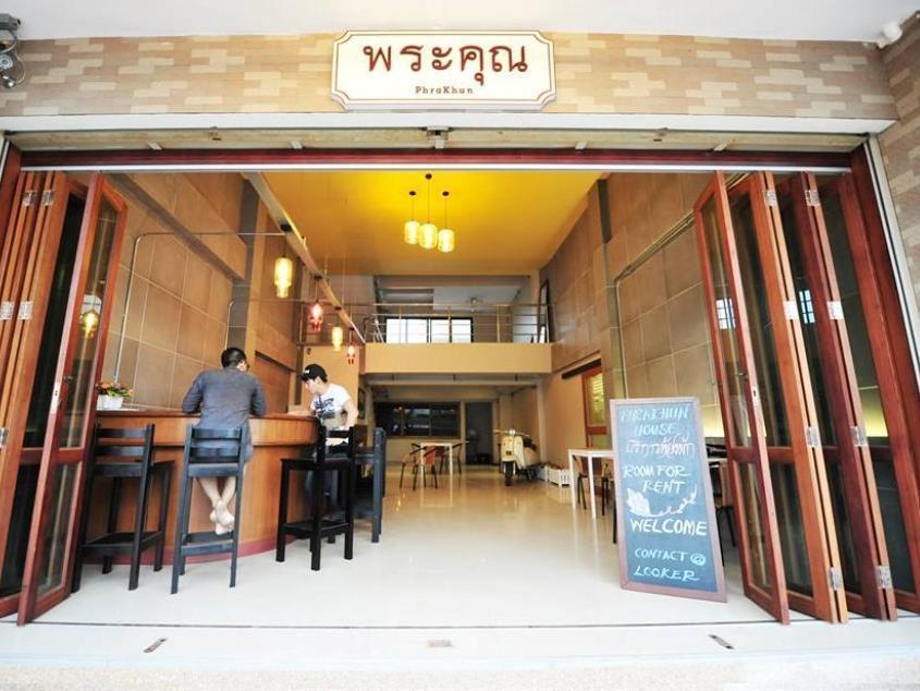 Pine Cafe'&Bed Hotel Phra Nakhon Si Ayutthaya Exterior photo