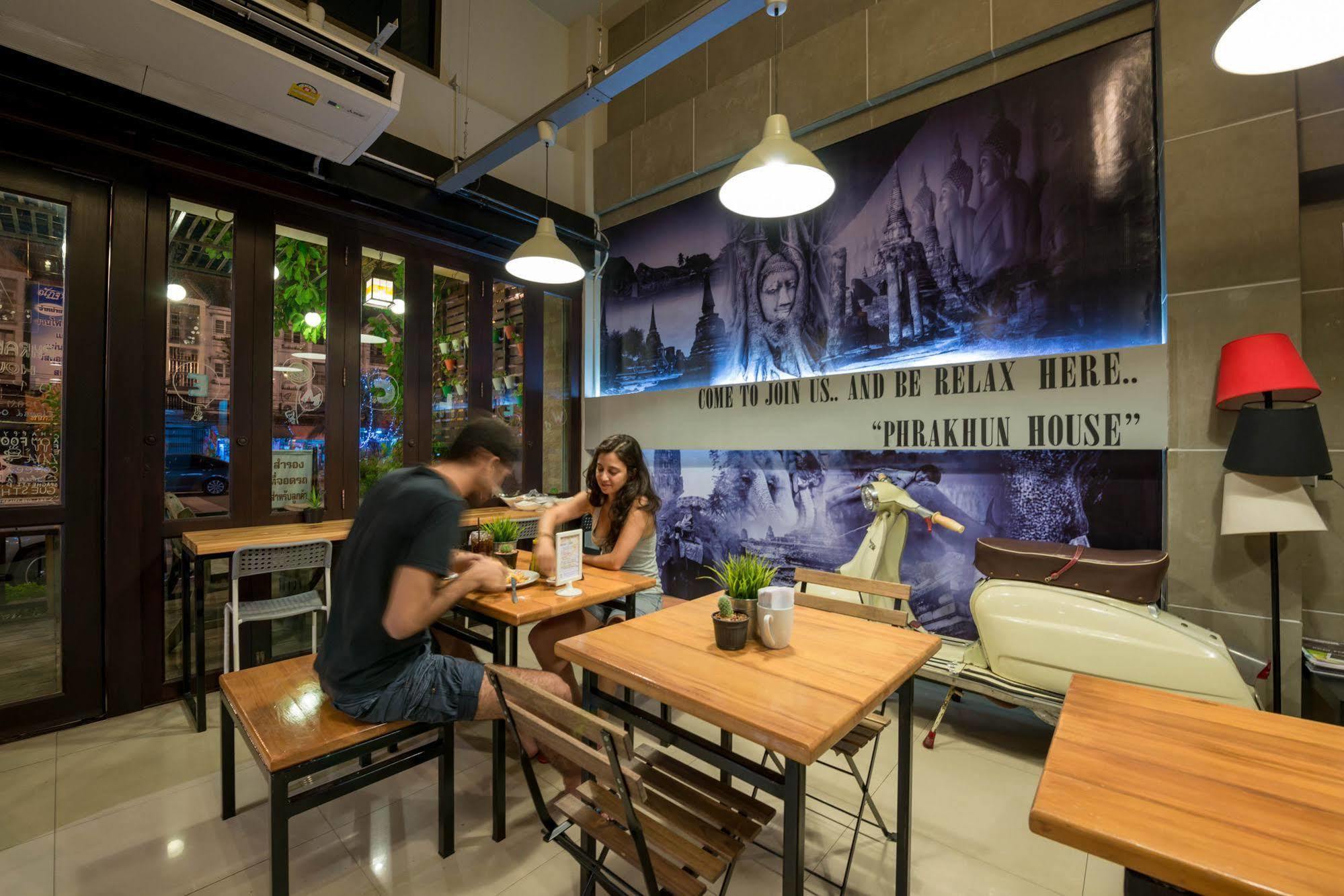 Pine Cafe'&Bed Hotel Phra Nakhon Si Ayutthaya Exterior photo